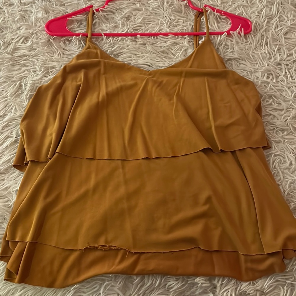 cute gold tank top! worn only around 3 times! super cute!